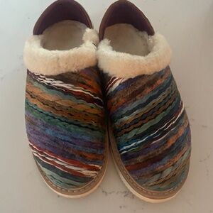 Sanuk Cozy Vibe Low SM Rad Yarn Slipper in Size 7